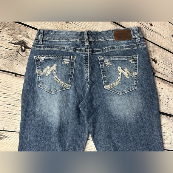 Maurices Classic Blue Curvy Boot Cut Jeans Size 9/10 - Picture 8 of 9